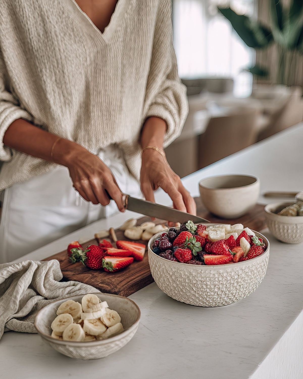 Daily Rhythms at the Table: Creating Steady, Beautiful Moments Around Meals