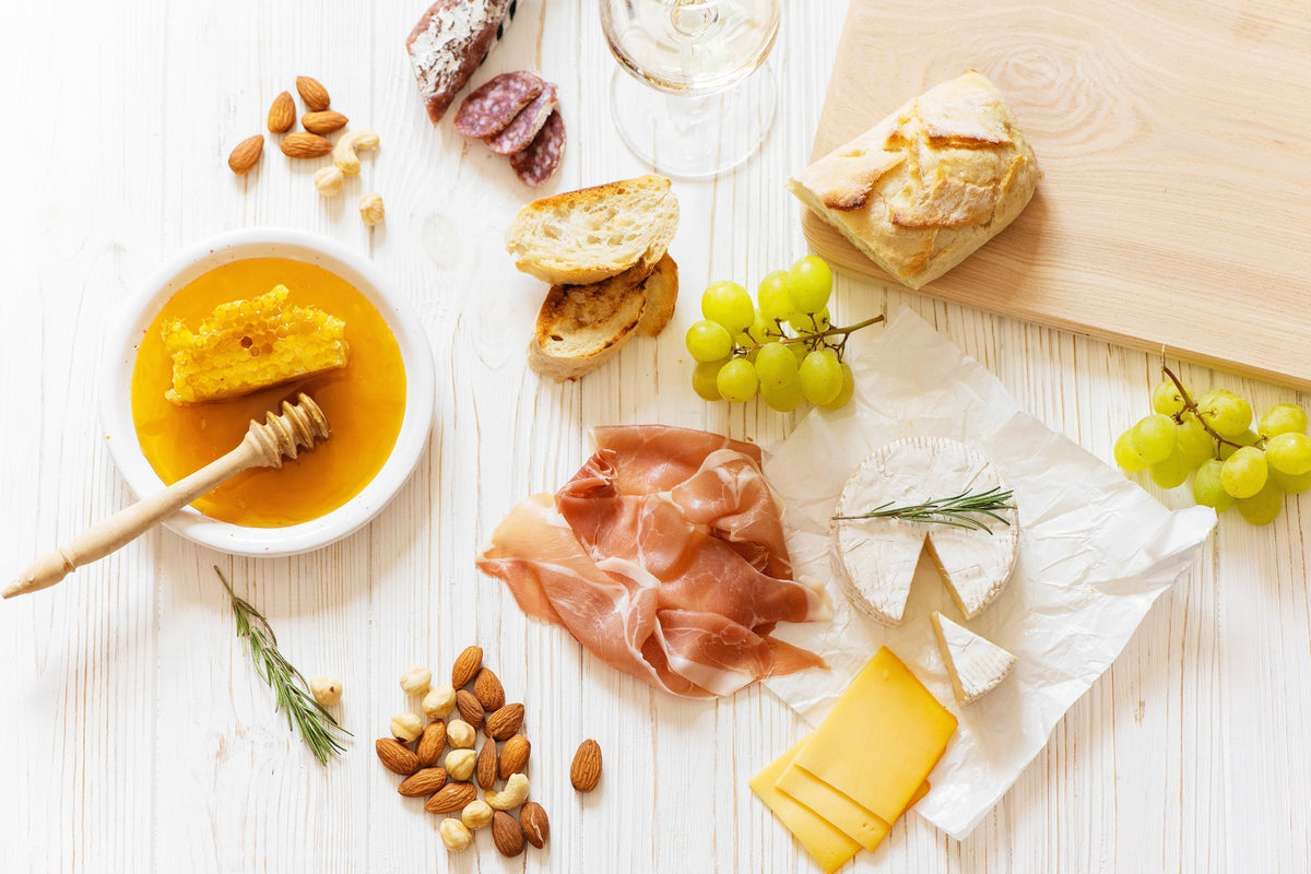 The Art of the Grazing Table: A Mindful Approach to Charcuterie & Bites